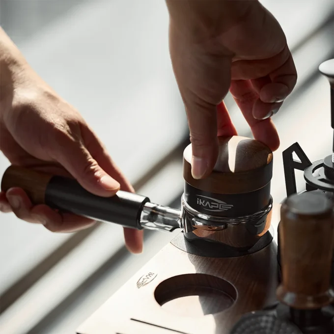 IKAPE Gravity Coffee Distributor Walnut Handle (51/53.3/58.35mm)