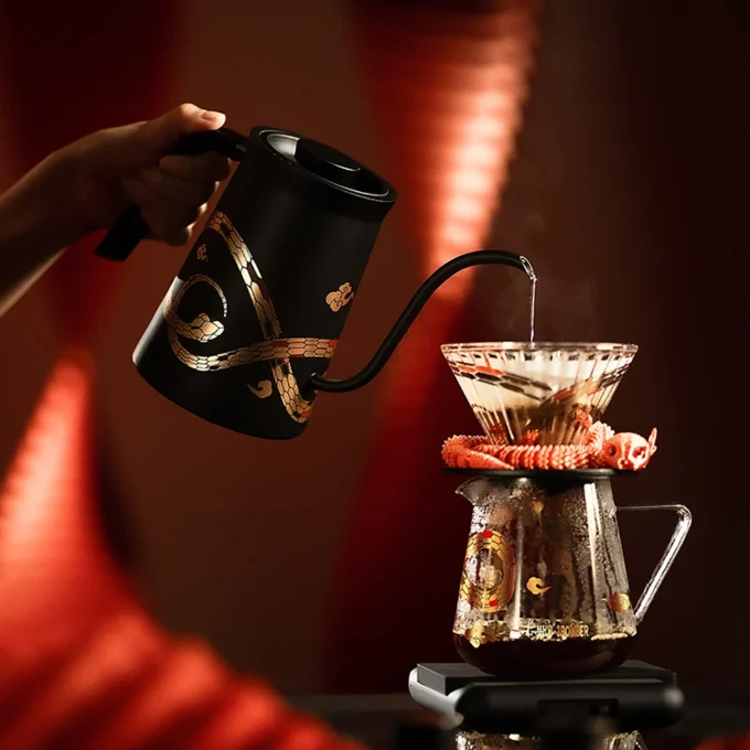 MHW-3BOMBER Assassin Electric Kettle — Serpent Collection