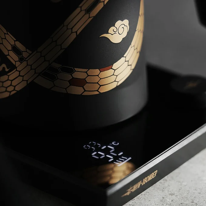 MHW-3BOMBER Assassin Electric Kettle — Serpent Collection