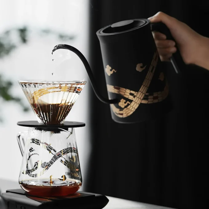 MHW-3BOMBER Assassin Electric Kettle — Serpent Collection