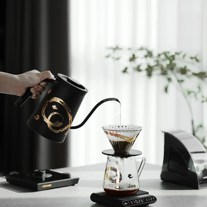 MHW-3BOMBER Assassin Electric Kettle — Serpent Collection