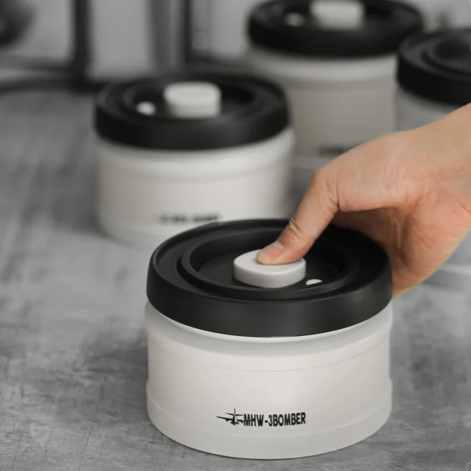 MHW-3BOMBER Manual Vacuum Coffee Storage Canister