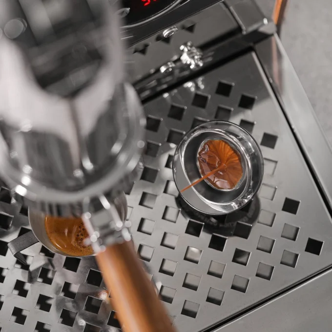 MHW-3BOMBER Espresso Shot Black Mirror — Extraction Tool