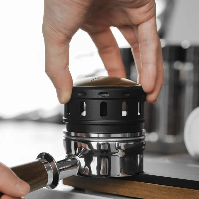 MHW-3BOMBER Falcon Gravity Adaptive Coffee Distributor