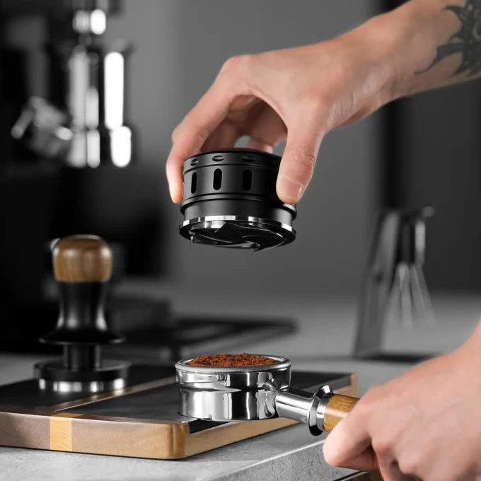 MHW-3BOMBER Falcon Gravity Adaptive Coffee Distributor