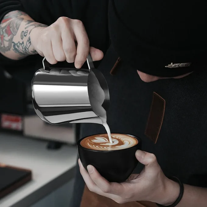 MHW-3BOMBER GT Milk Pitcher Glossy Grey (400/500/600ml)