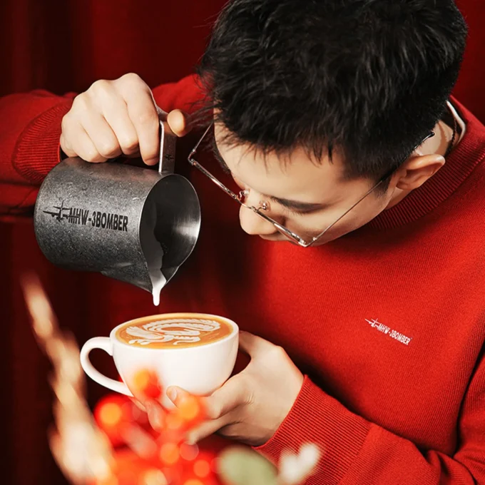 MHW-3BOMBER Latte Art Pitcher 5.0 Silver Spot (500/600ml)
