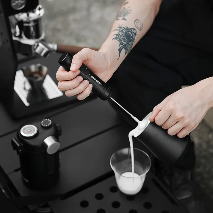 MHW-3BOMBER Magician Handheld Milk Frother