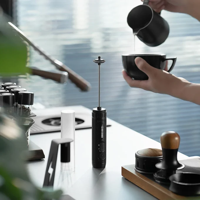 MHW-3BOMBER Magician Handheld Milk Frother