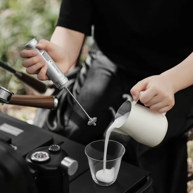 MHW-3BOMBER Magician Handheld Milk Frother