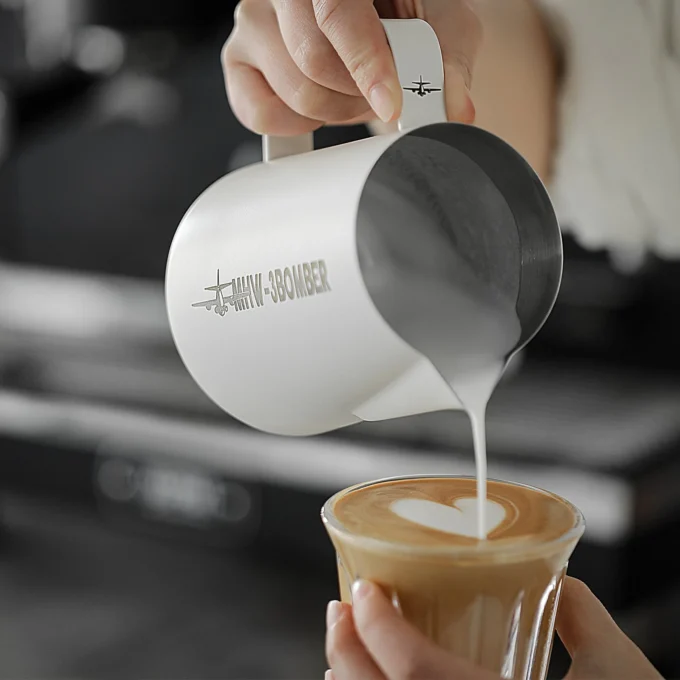 MHW-3BOMBER Milk Frothing Pitcher 3.0 White (450/600ml)