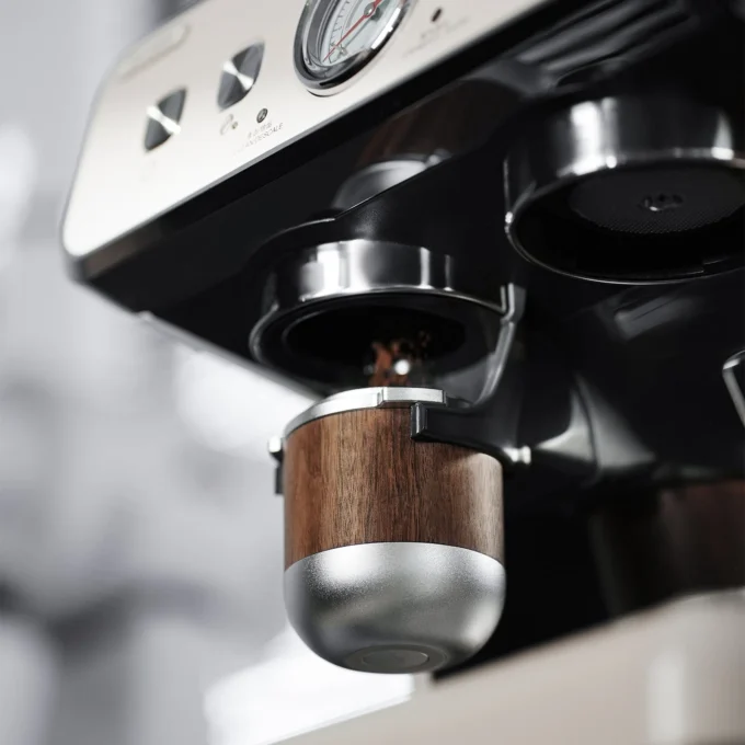 MHW-3BOMBER Nova Dosing Cup (53/58mm)