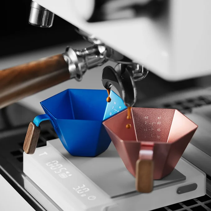 MHW-3BOMBER Prism Measuring Cup 100ml