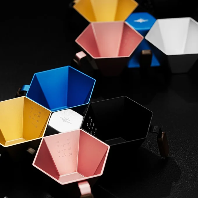 MHW-3BOMBER Prism Measuring Cup 100ml
