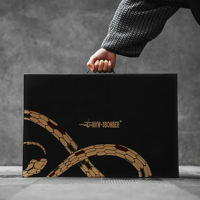 MHW-3BOMBER Serpent Collection Pour Over Gift Box
