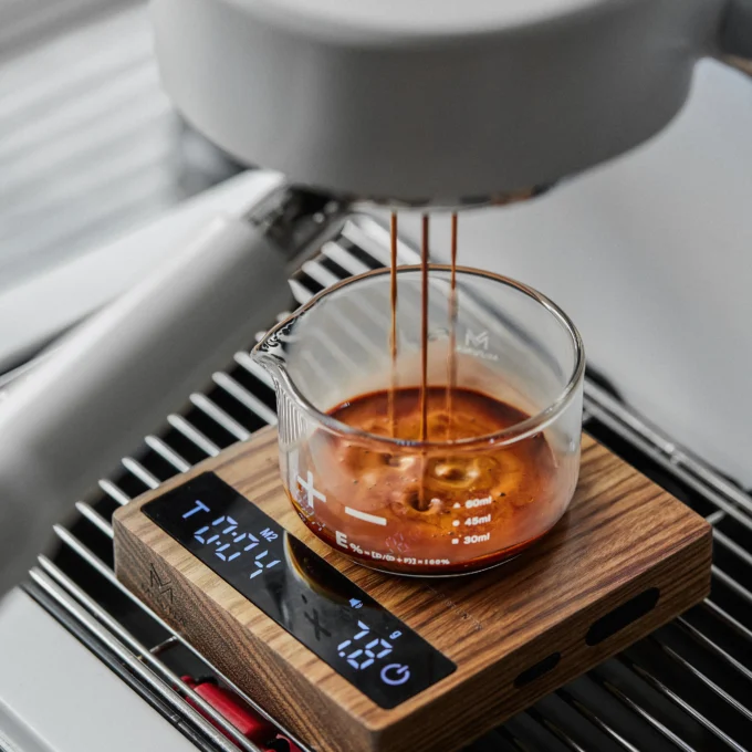 MUVNA Mini Coffee Scale — Walnut, Cherry or Ebony Wood