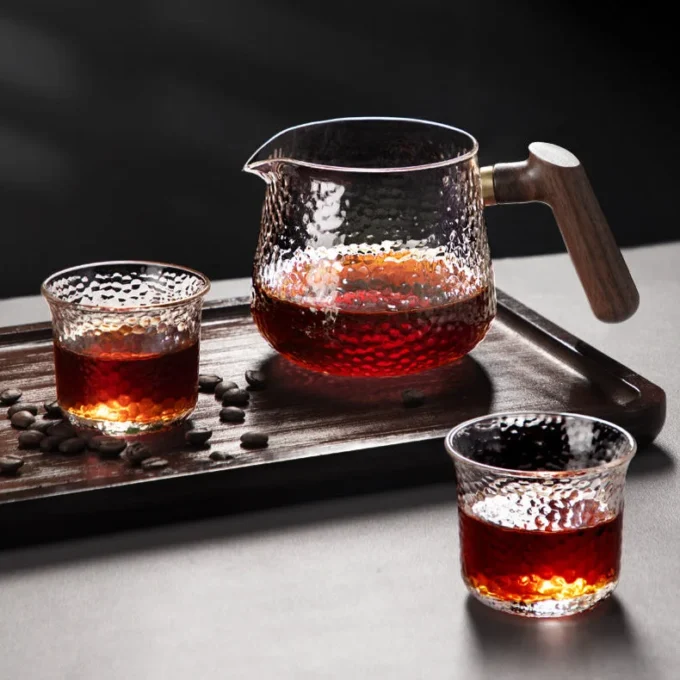 ZeroHero Hammered Glass Coffee Server with Walnut Handle
