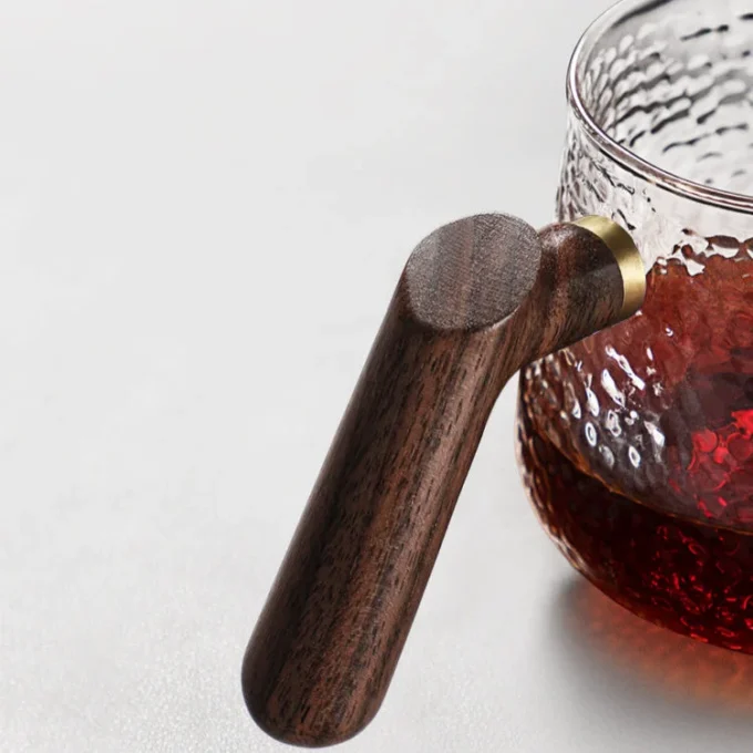 ZeroHero Hammered Glass Coffee Server with Walnut Handle